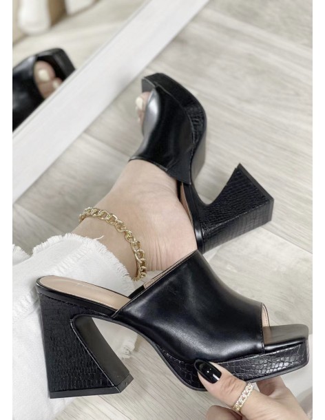 Sandalias MAYKA NEGRA